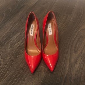 Red Steve Madden pumps